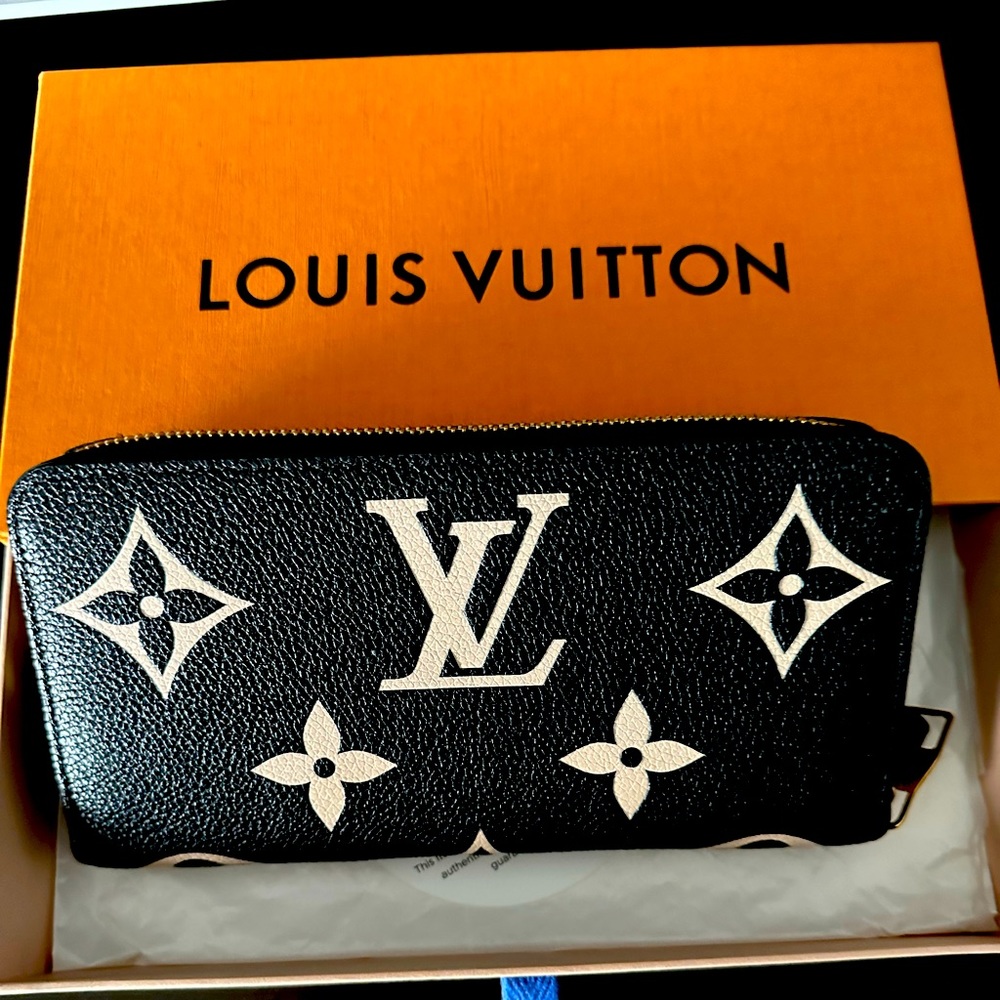 Louis Vuitton Empreinte Bicolor Large Zippy Wallet Like New